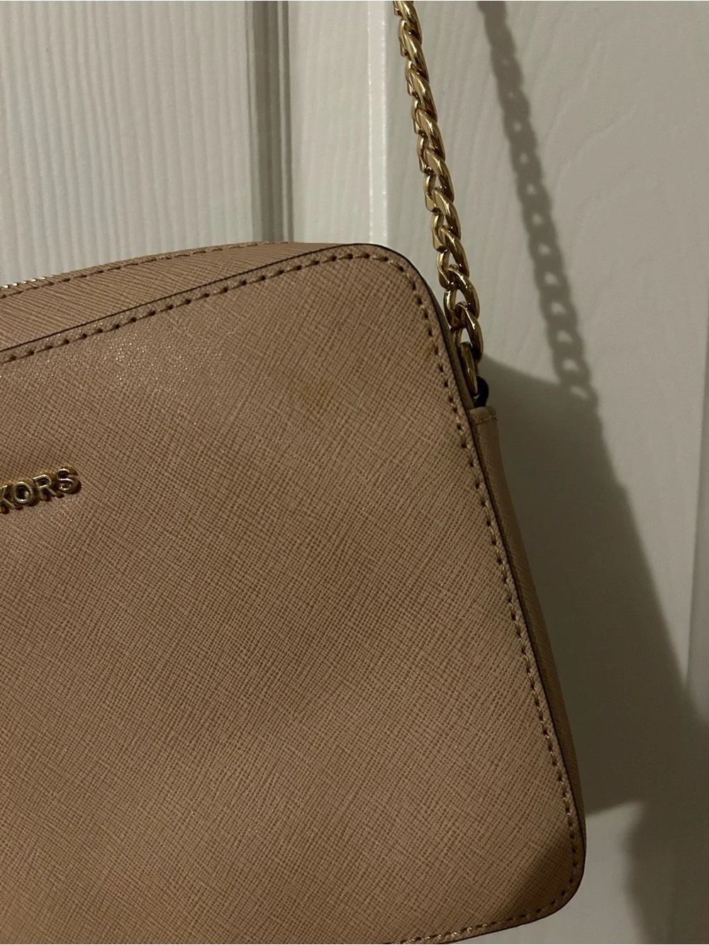 Michael Kors compact tan